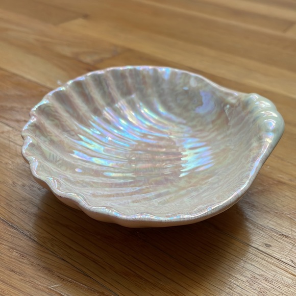 Vintage Ceramic Pink Shell Trinket / Jewelry Tray/ Bowl - Picture 3 of 5